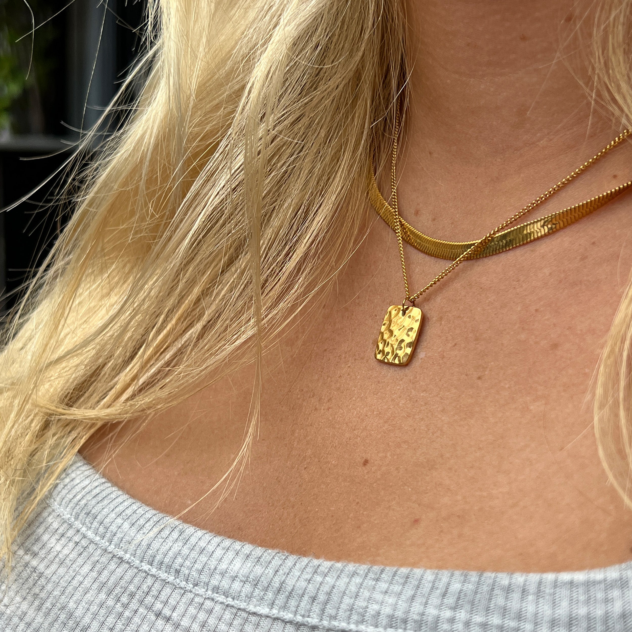 BACHELOR 2025 - 06 HAMMERED