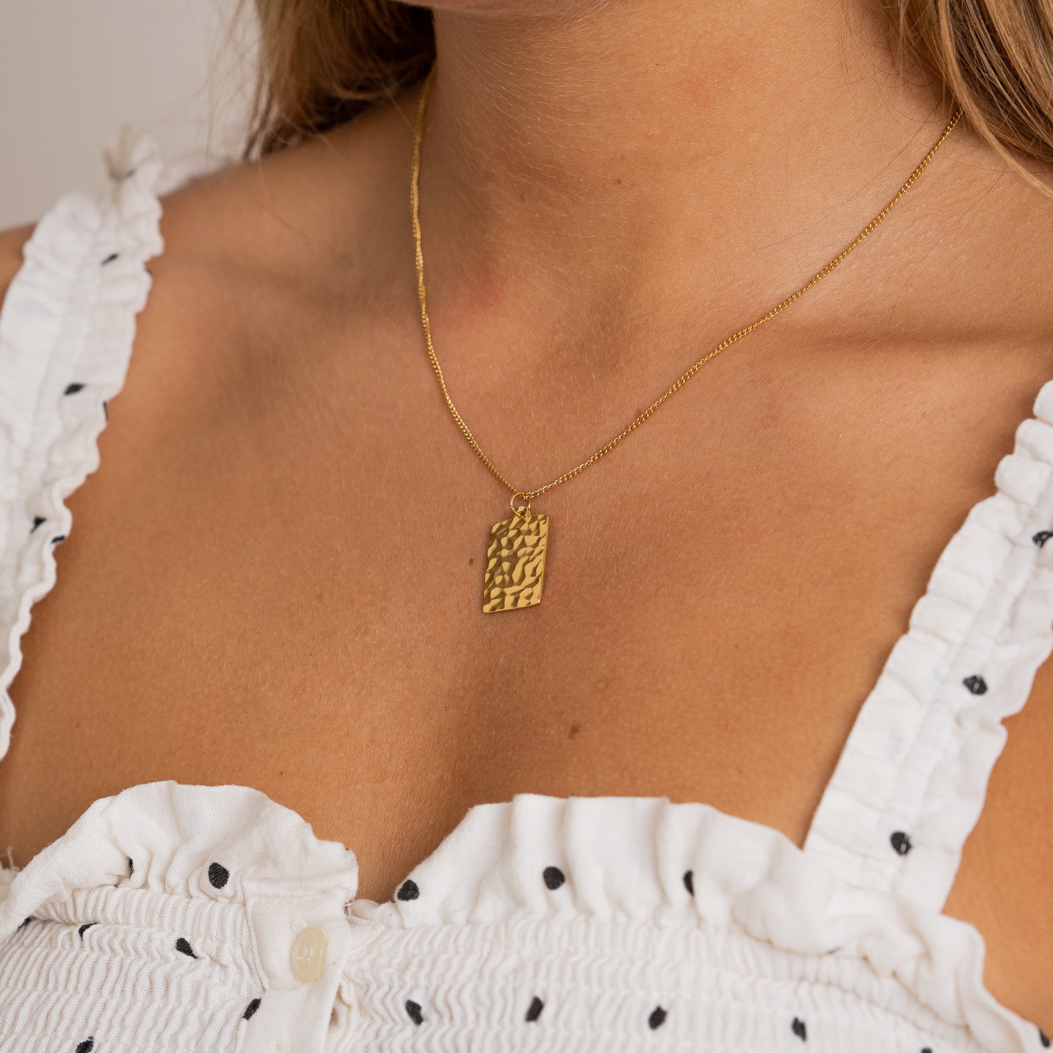 STUDENT 2026 - 01 HAMMERED