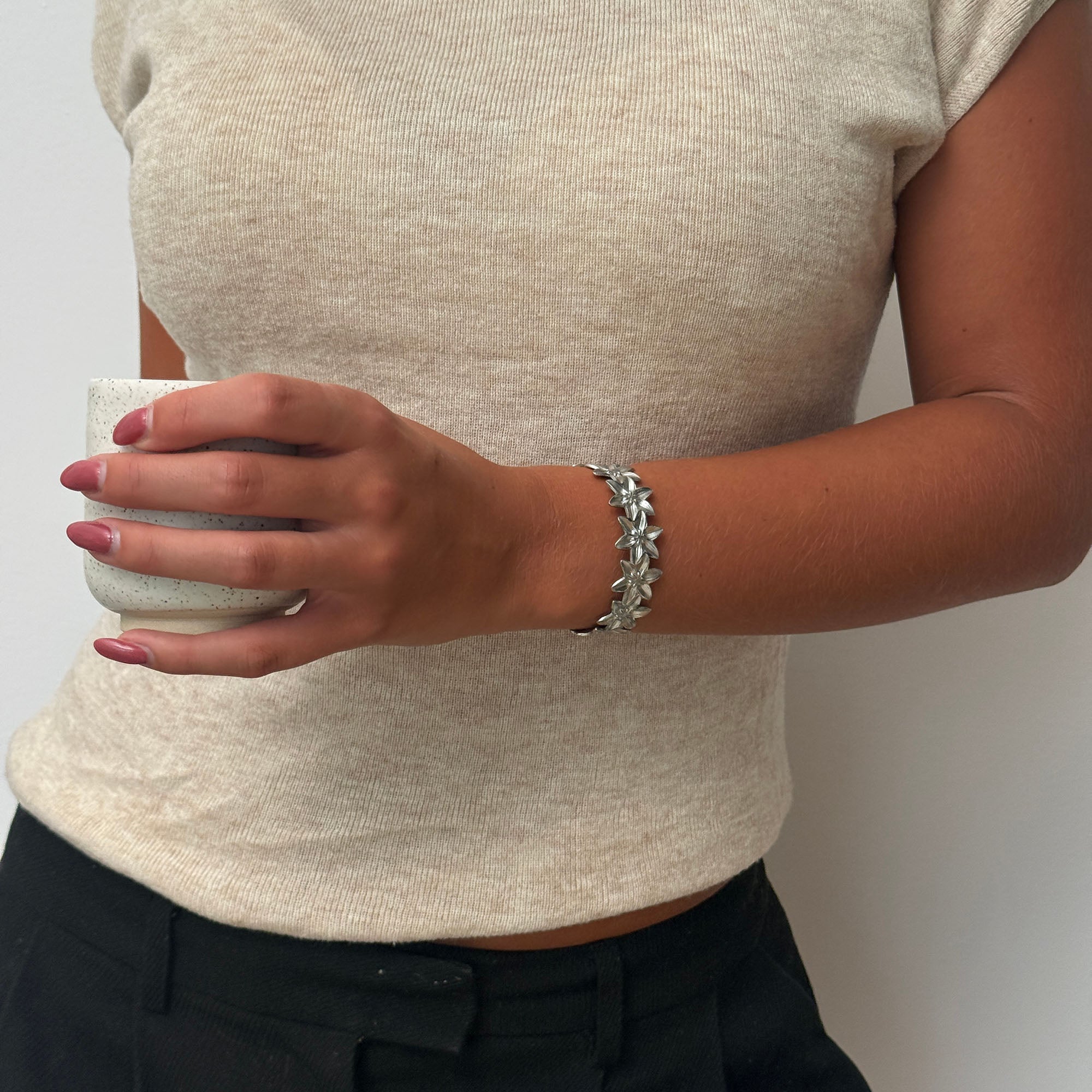 LILY JUSTERBAR ARMRING