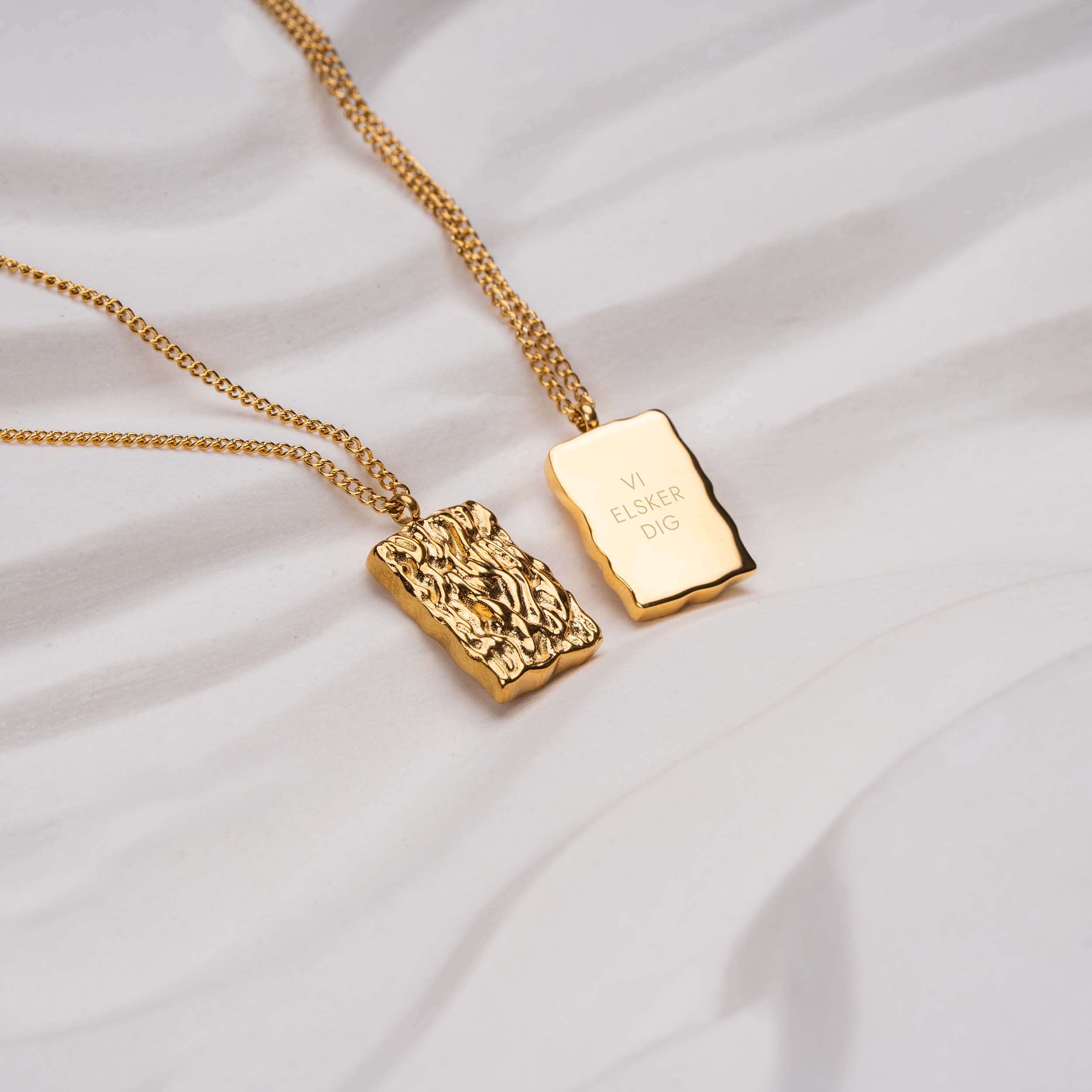 WAVY HALSKÆDE STOR - GULDBELAGT